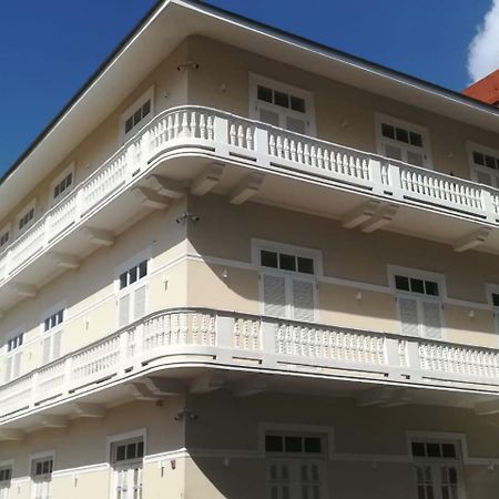 Apartotel Casa Franco Panama City Luaran gambar